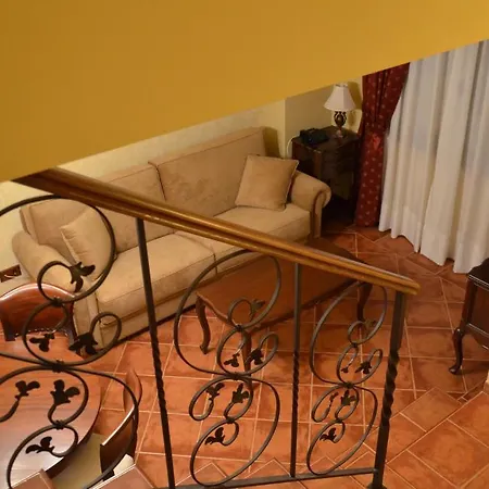 Turisticos Y Suites El Nogal