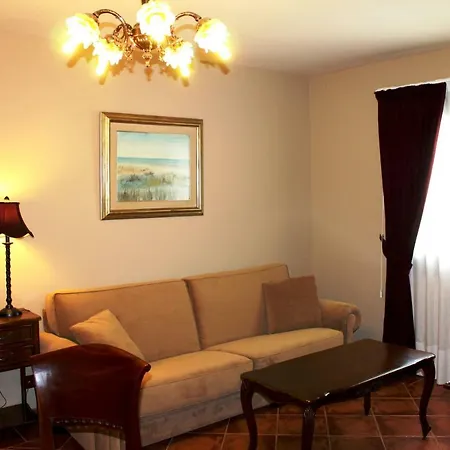 Turisticos Y Suites El Nogal Apartment *